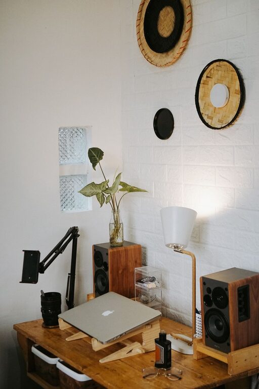 Tips for Creating a Comfortable and Productive Home Office Space